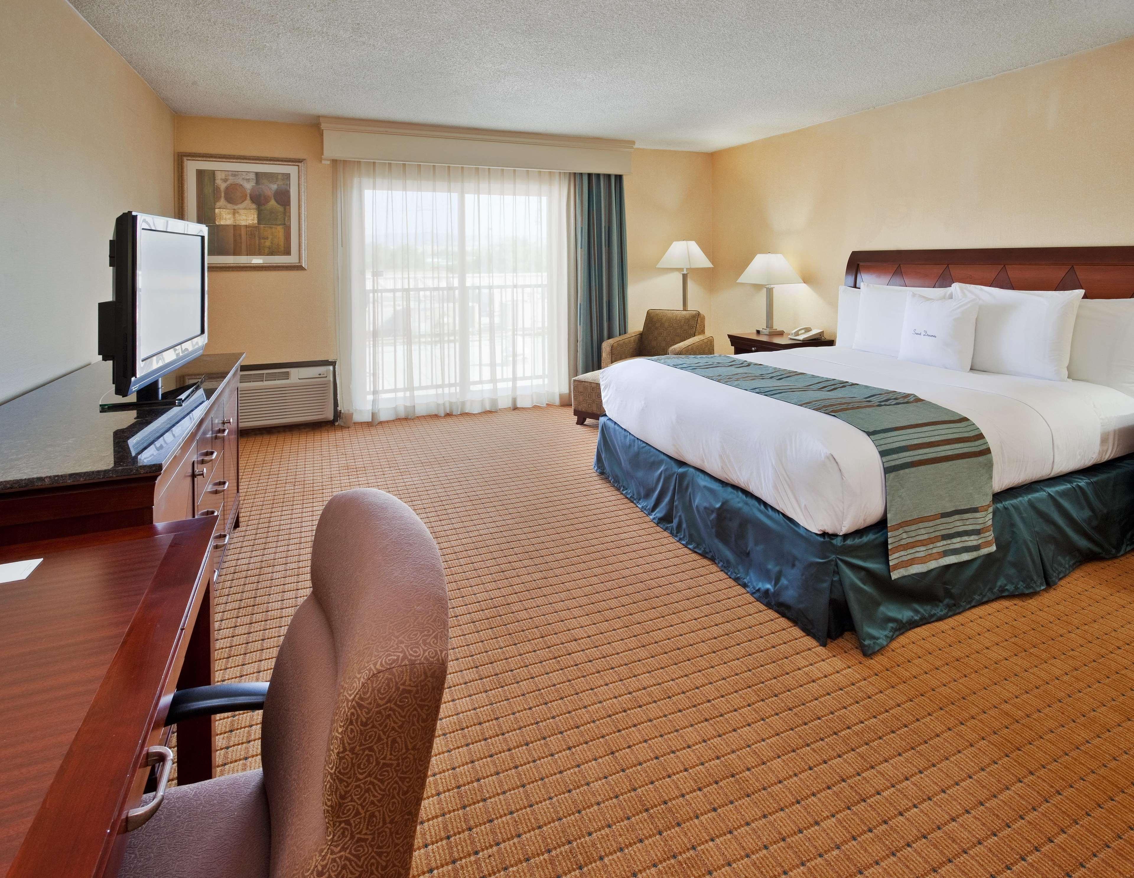 DoubleTree by Hilton Lafayette Hotell Eksteriør bilde