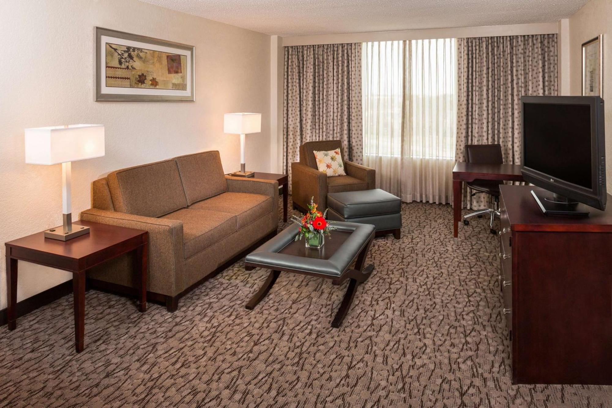 DoubleTree by Hilton Lafayette Hotell Eksteriør bilde